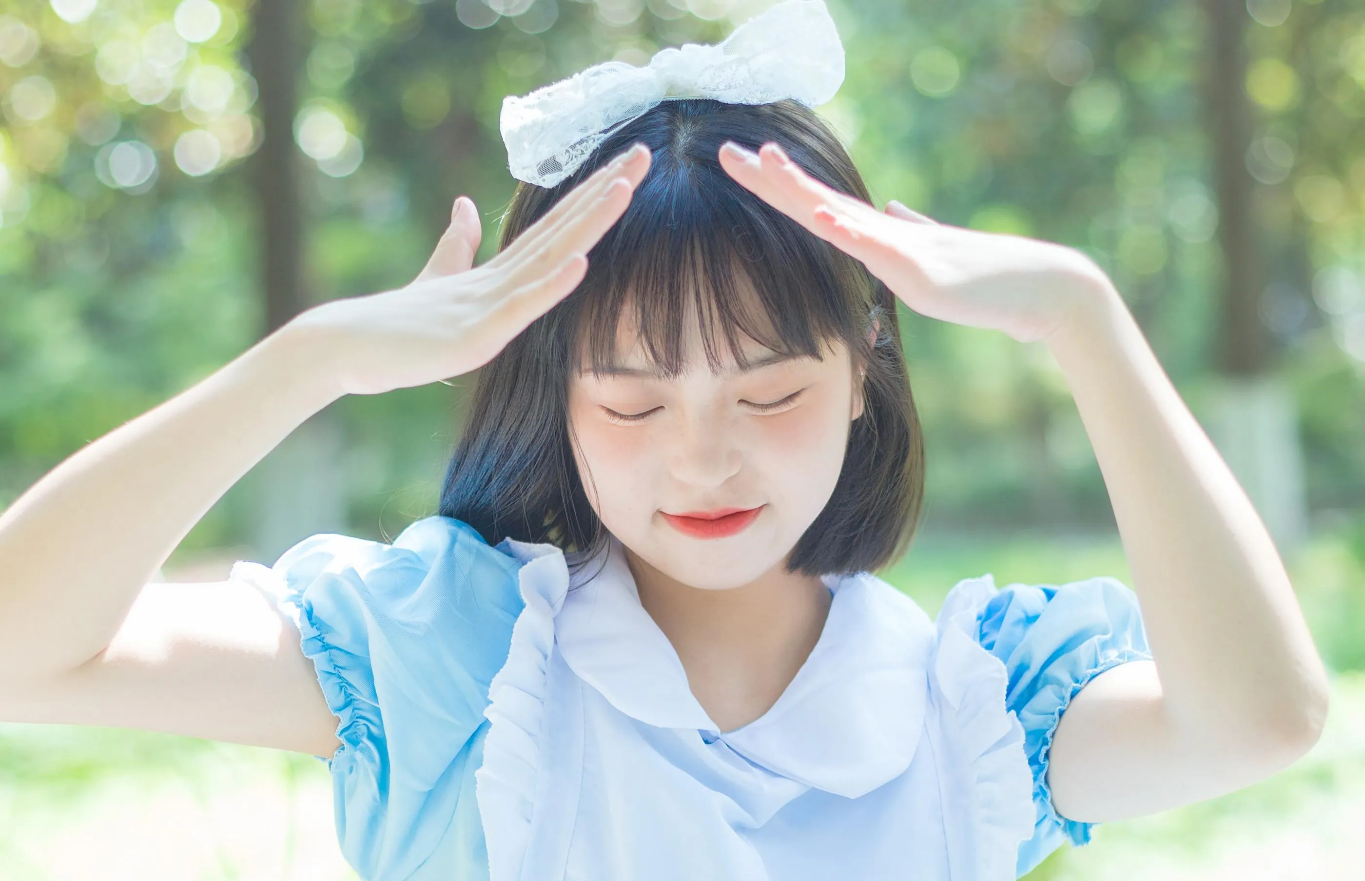 [YITUYU艺图语]2022.08.05 雏菊和草莓 哈吉麻花 [32P]插图6